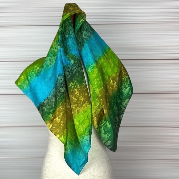 Golden Camel of Shanghai Hand Rolled and Hand Printed 100% Silk  Square Scarf - Picture 5 of 8